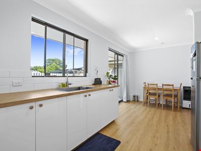 141b Leach Highway, Wilson WA 6107