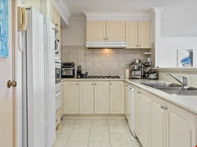 22/7 Lester Drive, Thornlie WA 6108