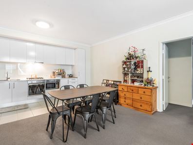 501/21 Malata Crescent, Success WA 6164