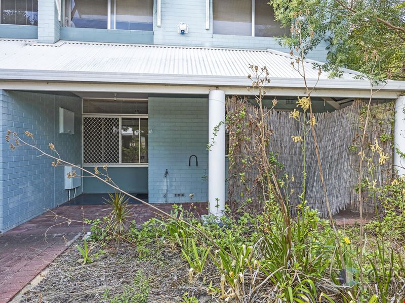 12/6 Seaton Place, Girrawheen WA 6064