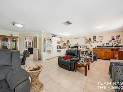 8 Cohen Place, Beechboro WA 6063