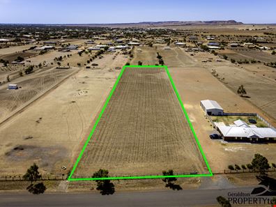 105 Eastlyn Drive, Deepdale WA 6532