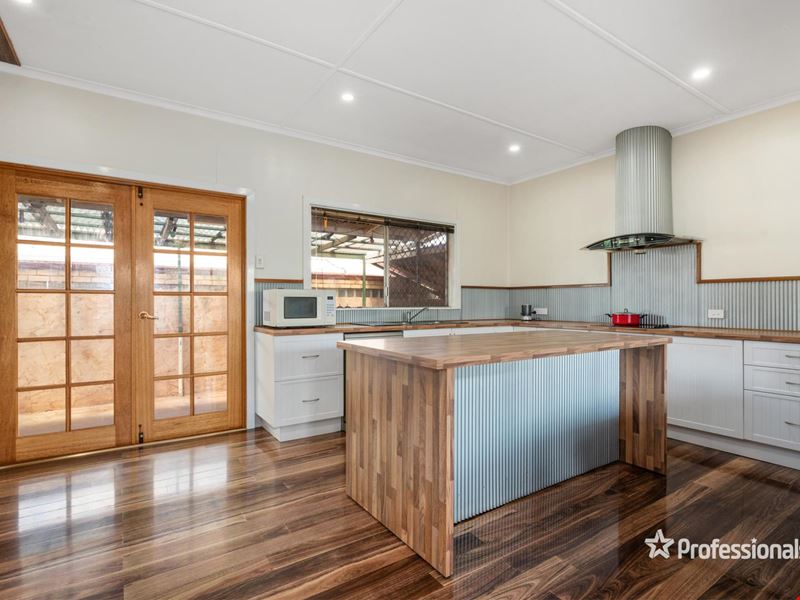 15 Starlight Place, South Kalgoorlie
