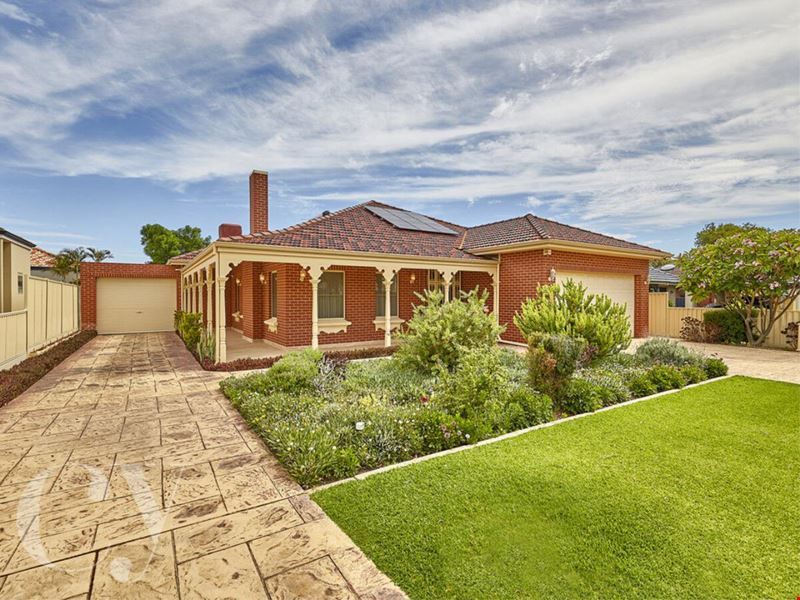 36 Pembroke Street, Bicton WA 6157