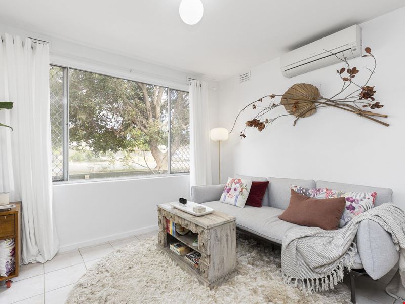 4/140 Normanby Road, Inglewood WA 6052