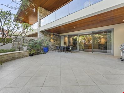 1/5 The Avenue, Crawley WA 6009