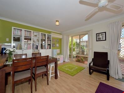 9/10 Elanora Drive, Cooloongup WA 6168