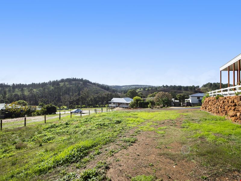 20 Hitchcock Drive, Nannup WA 6275