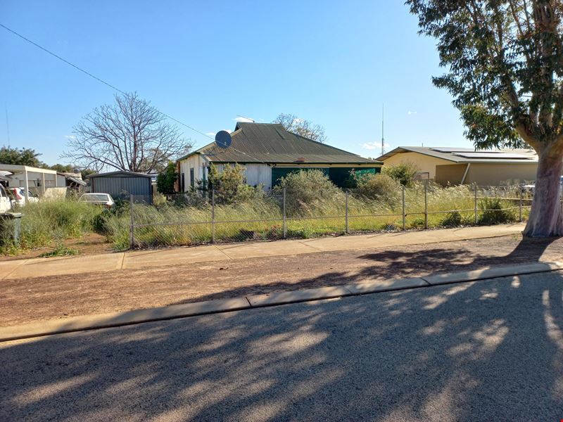 17 Bristol St, Coorow WA 6515