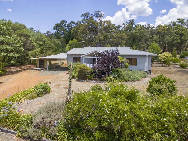 71 Cockatoo Drive, Nannup WA 6275