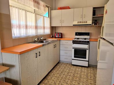 10 Henville Place, Gregory WA 6535