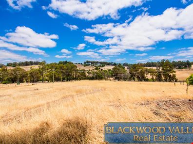 60 Robinia Way, Bridgetown WA 6255