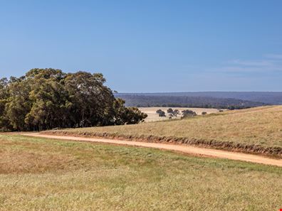 630/ Barzona Way, Lower Chittering WA 6084