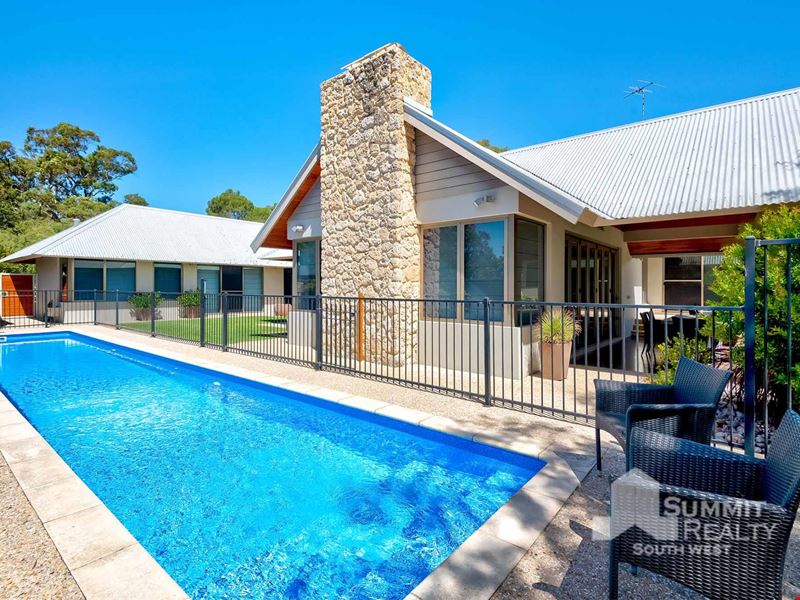 27 Wildflower Way, Leschenault WA 6233