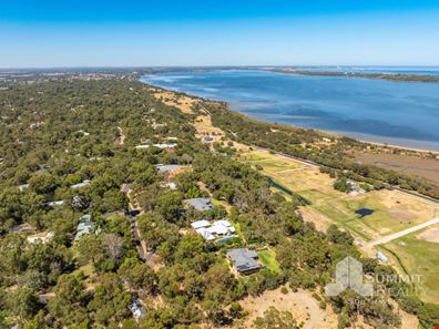 27 Wildflower Way, Leschenault WA 6233
