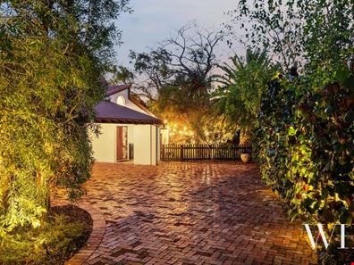 63B Birdwood Circus West, Bicton WA 6157
