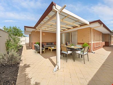 16 Regency Avenue, Madeley WA 6065