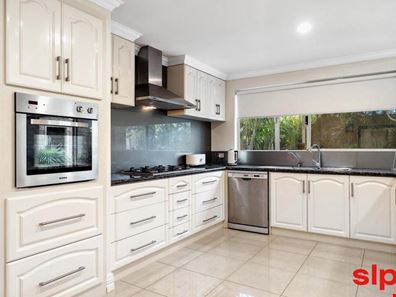 22 Cornhill Crescent, Alexander Heights WA 6064