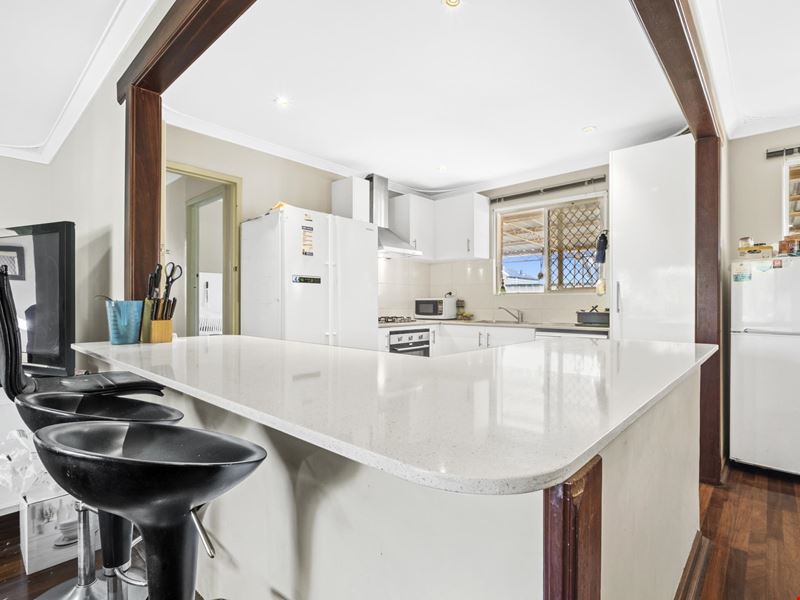 30 Clovelly Crescent, Lynwood WA 6147