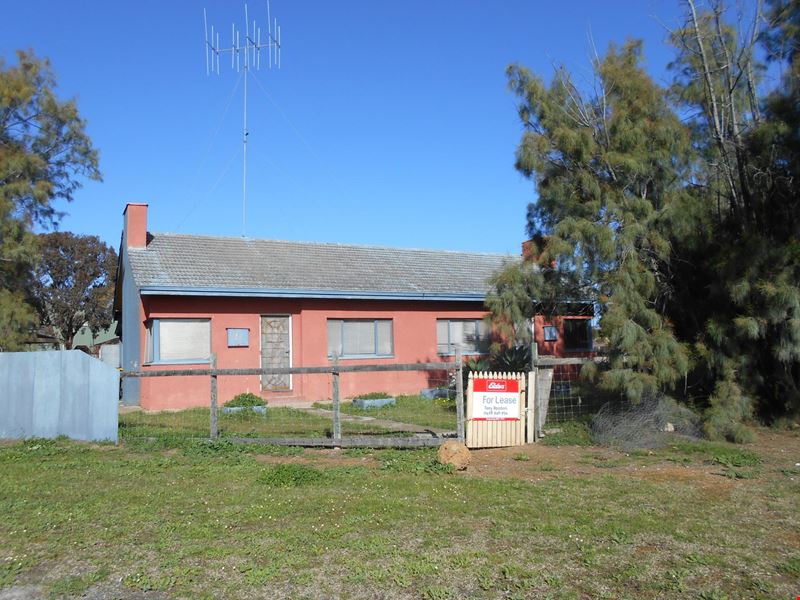 15 Aylmore Street, Gnowangerup WA 6335