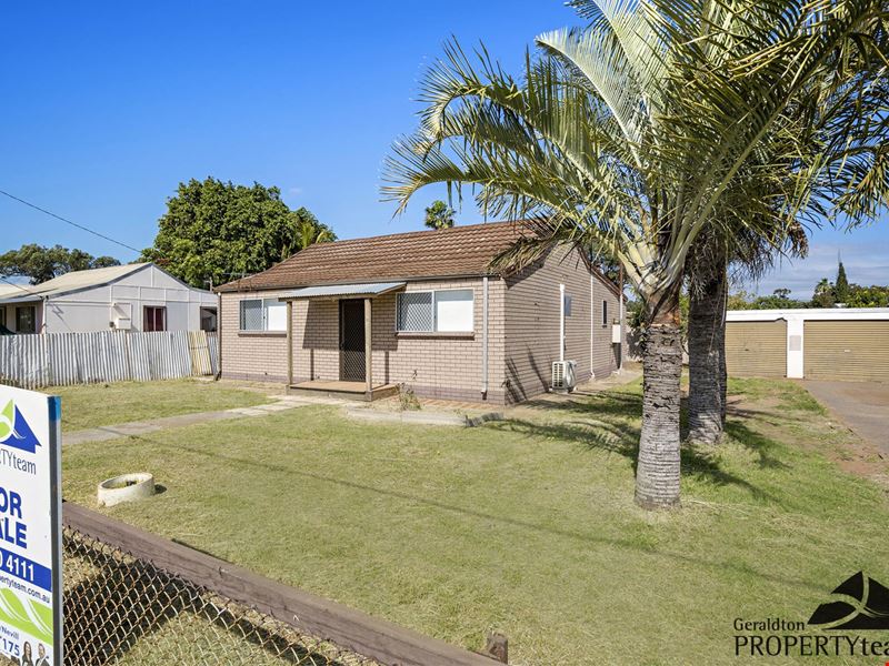 220 First Street, Wonthella WA 6530