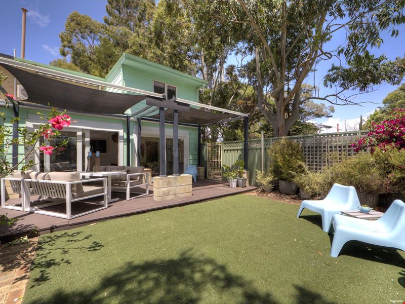 9 Sutherland Close N, Guildford WA 6055