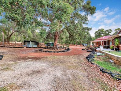29 Aquanita Rise, Darling Downs WA 6122