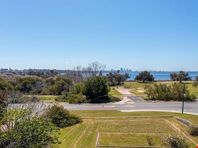 60 Burke Drive, Attadale WA 6156