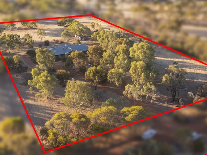 2 Lord  Street, Popanyinning WA 6309