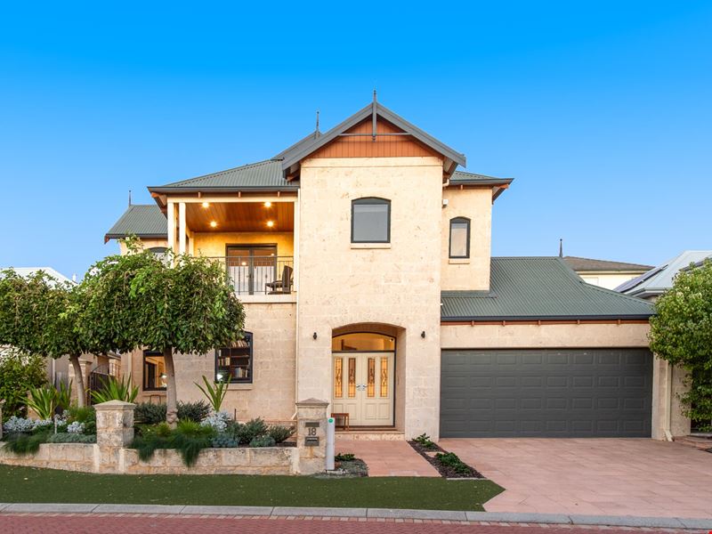 18 Eucla Court, North Fremantle WA 6159