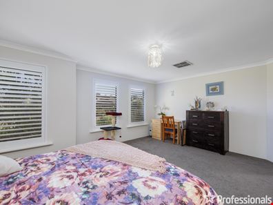 60 Buttercup Crescent, High Wycombe WA 6057