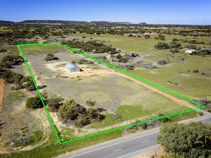 156 Hall Road, Waggrakine WA 6530