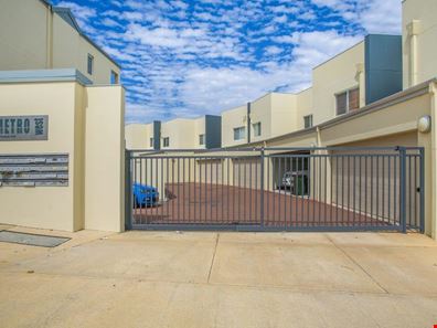 7/10 Pavonia Link, Clarkson WA 6030