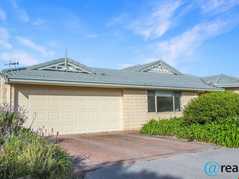 827 Frenchman Bay Road, Big Grove
