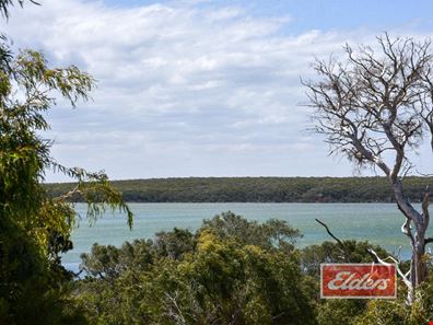 25 Blossoms Avenue, Bremer Bay WA 6338