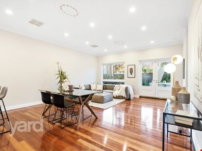 17 North Lake Road, Alfred Cove WA 6154