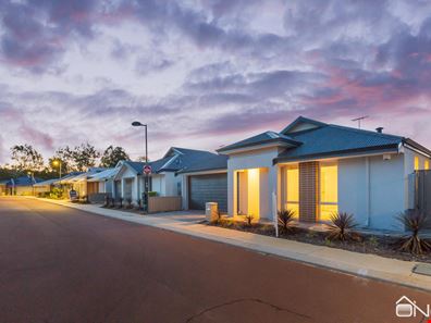 10 Toscana Way, Kelmscott WA 6111