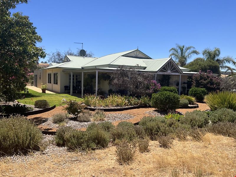 9311 Pinjarra-Williams Road, Williams WA 6391