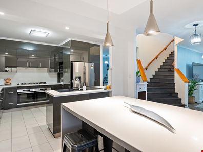 6 Narran Place, Swan View WA 6056