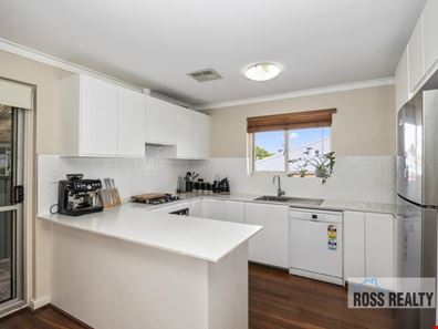9 Holmwood Way, Embleton WA 6062