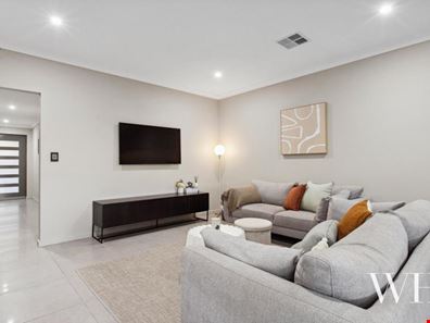 8 Fawcett Road, Lake Coogee WA 6166