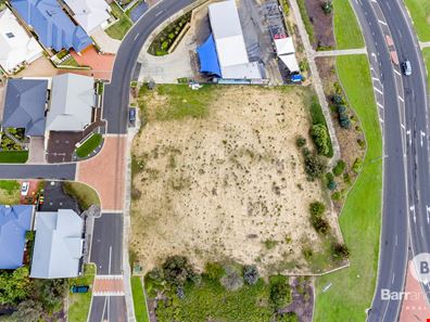 10 Broadway, Pelican Point WA 6230