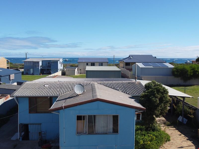 112 Gingin  Road, Lancelin WA 6044