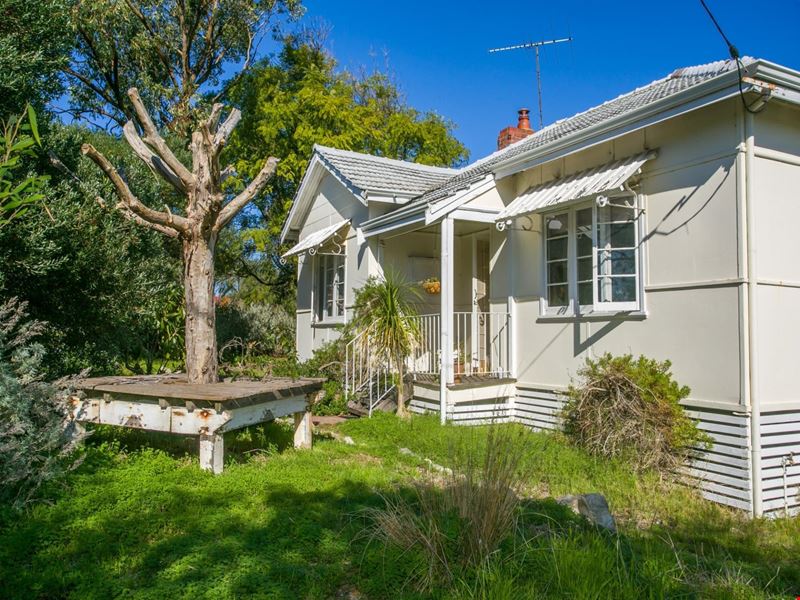 17 Minilya Avenue, White Gum Valley