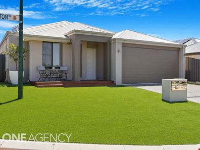 18 Preston Drive, Lake Coogee WA 6166