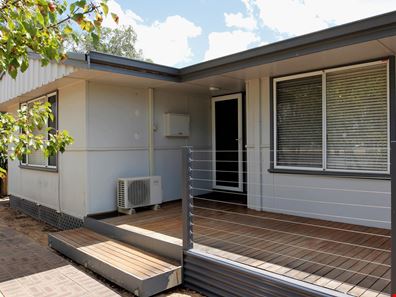 2 Clark Avenue, Lake Grace WA 6353