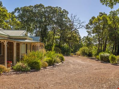 25 Avoca Glen, Stoneville WA 6081