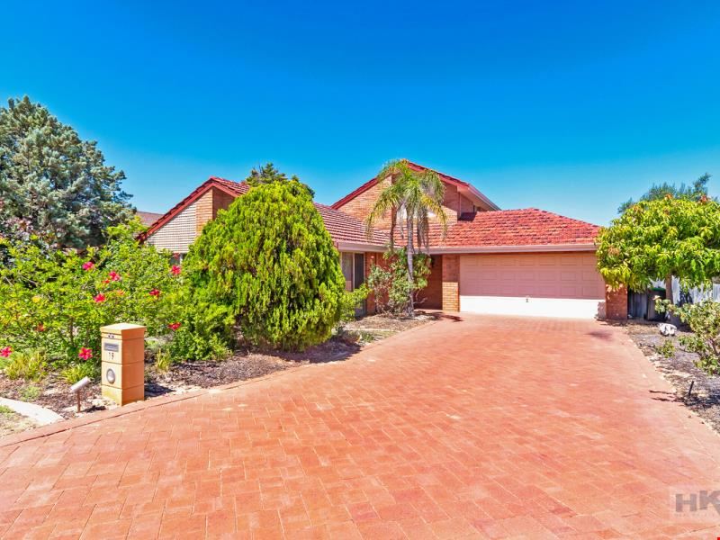 19 Indooroopilly Place, Connolly WA 6027