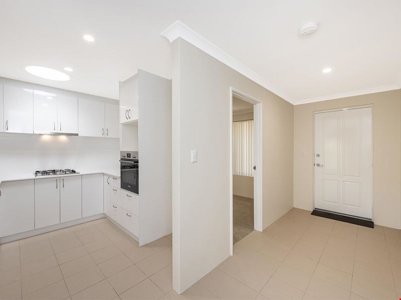 104/27 Pearson Drive, Success WA 6164