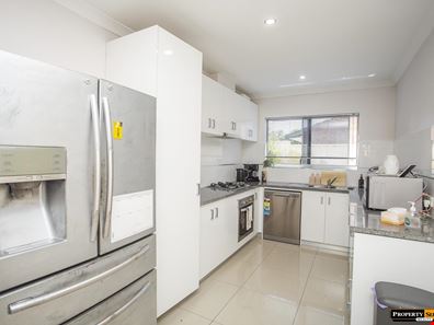 6b Martin Court, Westminster WA 6061